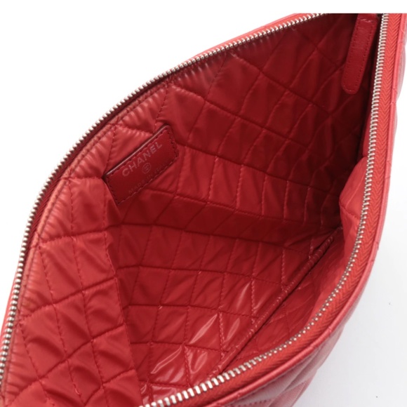 Chanel Medium O Case Clutch - Picture 8 of 13